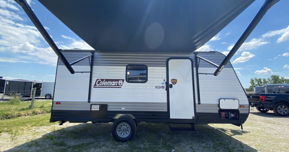 2023 Dutchmen Coleman Lantern LT Travel trailer Rental in Smithville