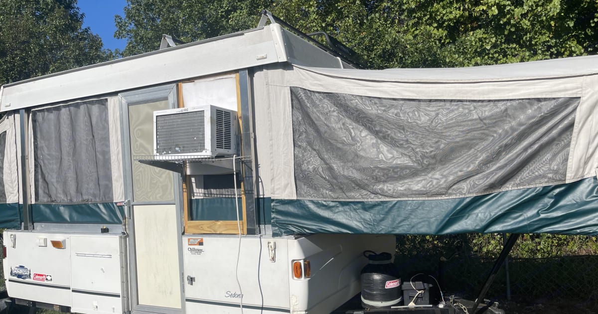 2001 Coleman Destiny Folding trailer Rental in Angier, NC Outdoorsy