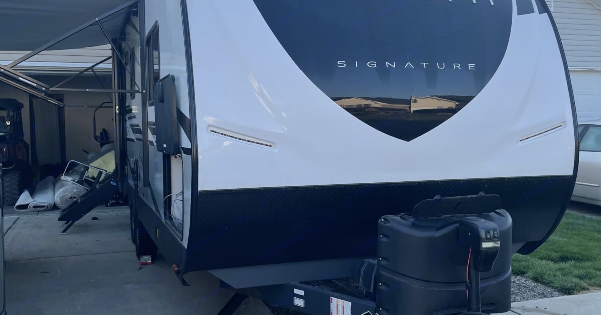 2022 Twilight RVS Signature Travel trailer Rental in Post falls, ID