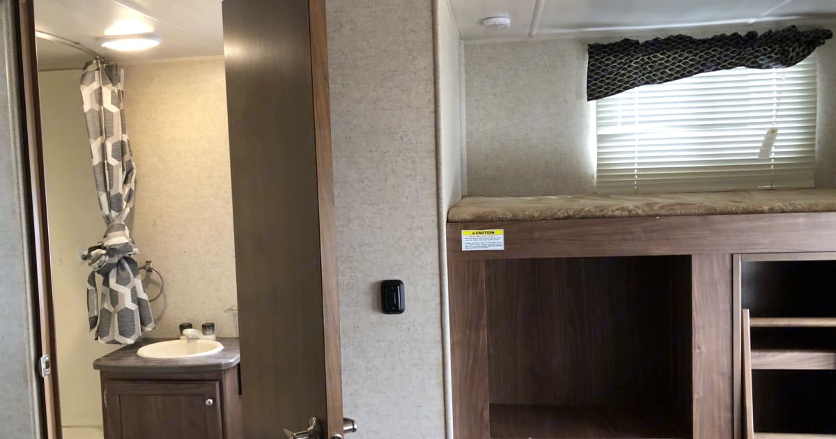 2018 Heartland RVs Prowler Travel trailer Rental in Spring, TX Outdoorsy
