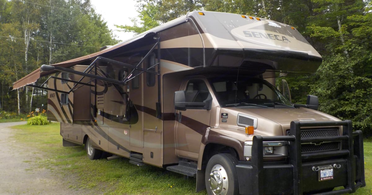 2008 Jayco Seneca HD FS Motorhome Rental in Astorville, ON Outdoorsy