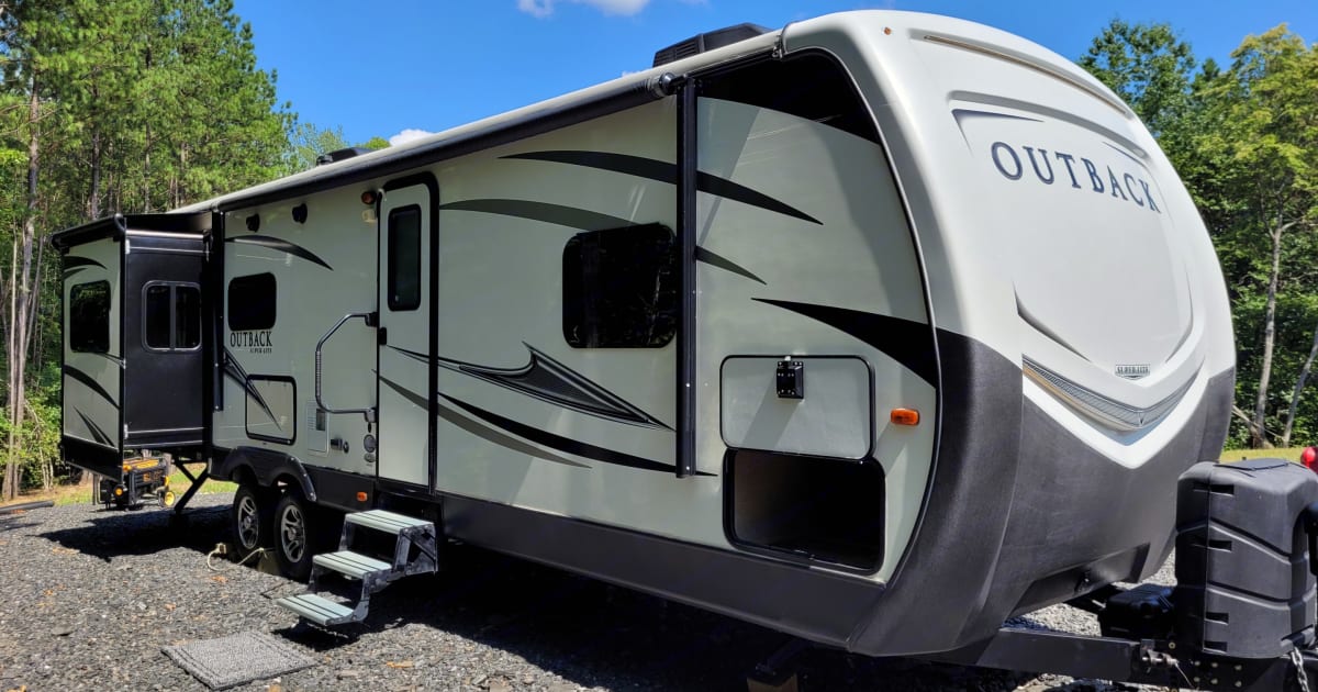 2017 Keystone RV Outback SuperLite Travel trailer Rental in Madison