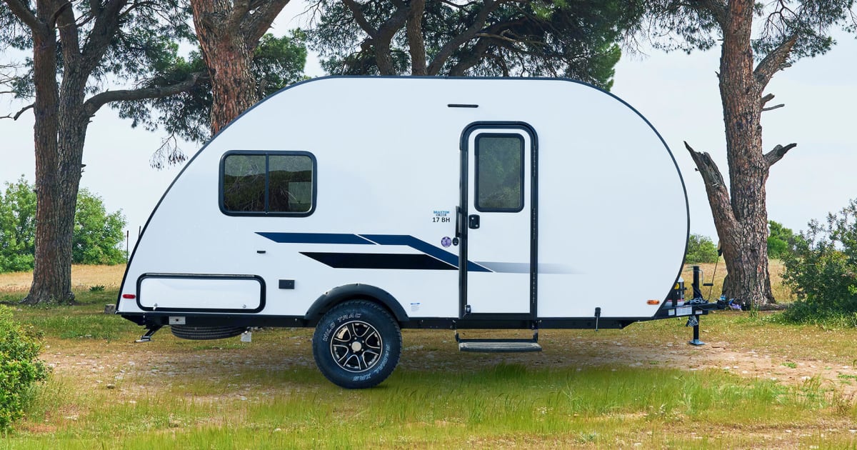 2022 Braxton Creek BUSHWHACKER PLUS 17FD Travel trailer Rental in