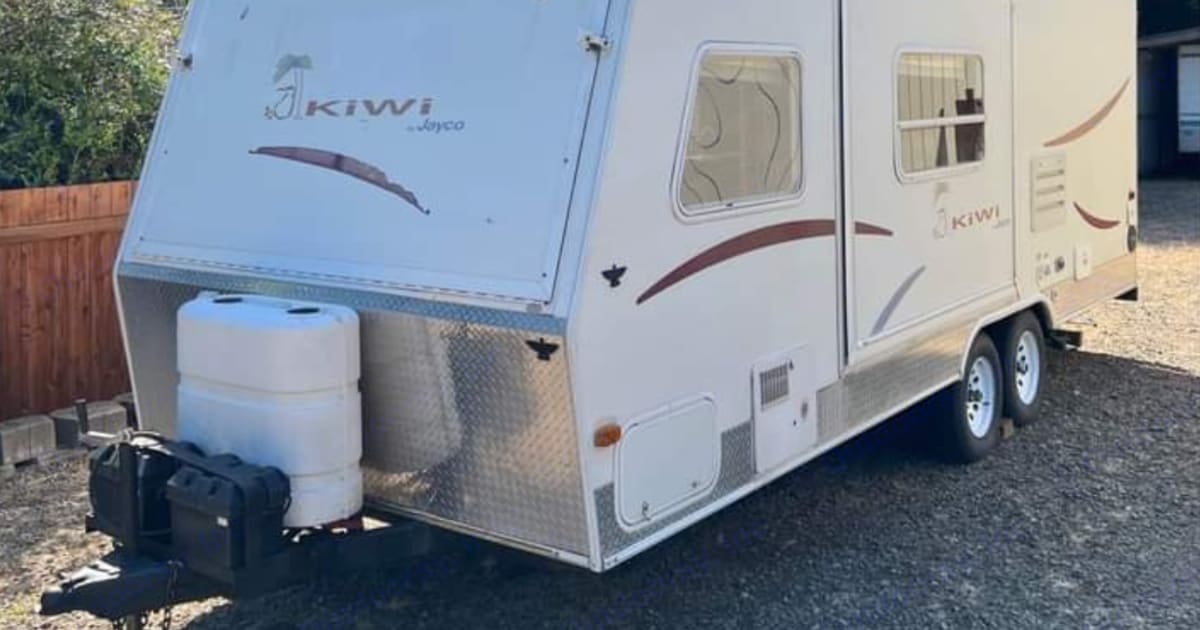 2002 Jayco Kiwi Travel trailer Rental in Eugene, OR Outdoorsy