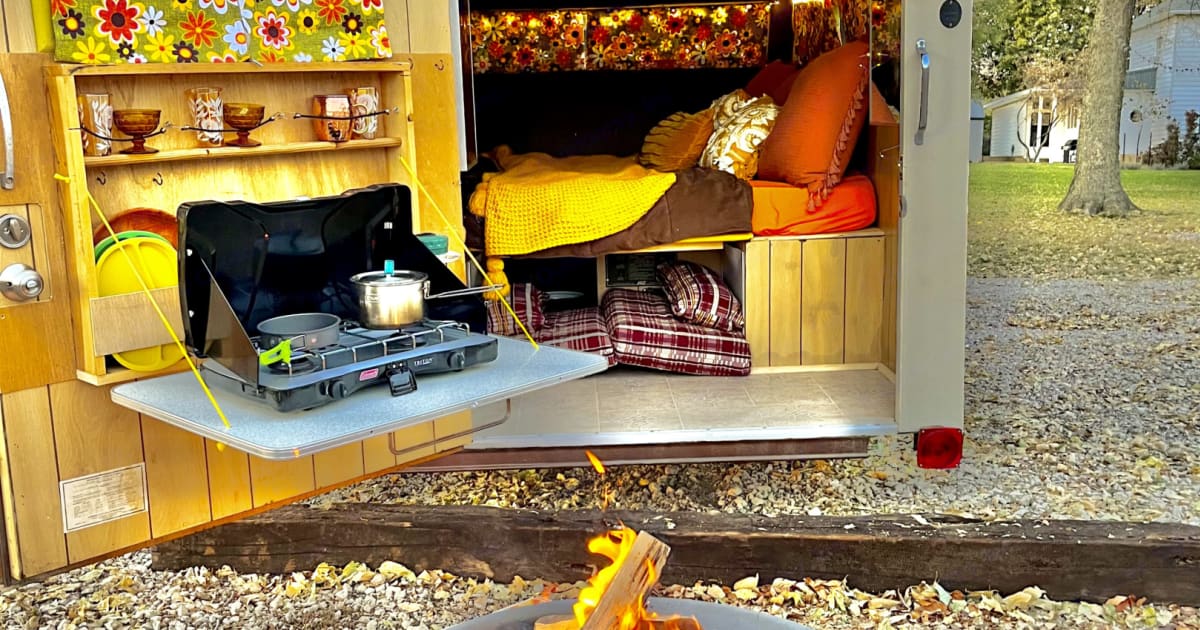 1987 Custom Camper Trailer Travel trailer Rental in Omaha, NE Outdoorsy