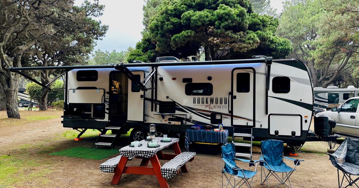 2021 Forest River Rockwood Ultra Lite Travel trailer Rental in