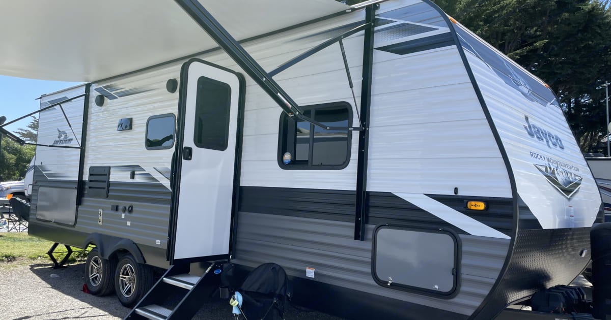 2022 Jayco Jay Flight SLX Rocky Mountain Edition Travel trailer Rental