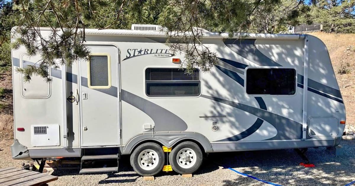 2007 Mckenzie StarLite Travel trailer Rental in Denver, CO Outdoorsy