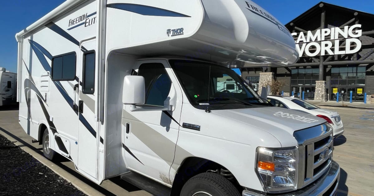 2022 Thor Freedom Elite Motorhome Rental in Newcastle, WA Outdoorsy