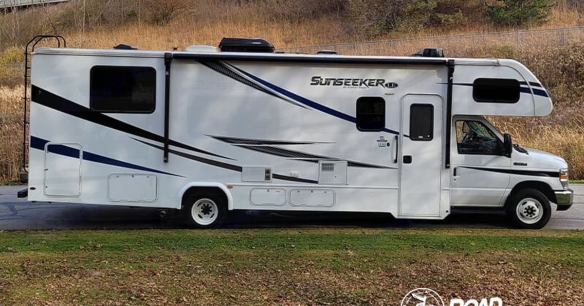2022 Forest River Sunseeker Motorhome Rental in Lorain, OH Outdoorsy