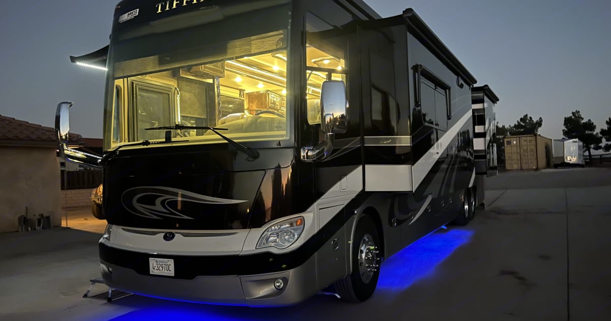 2018 Allegro Allegro Bus Class A Rental in Phelan, CA Outdoorsy