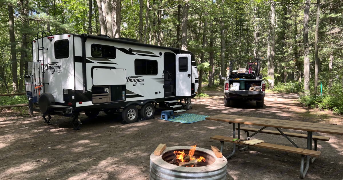 2020 Grand Design Imagine XLS Travel trailer Rental in Towanda, IL