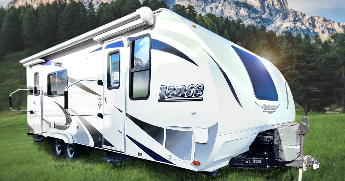 2015 Lance 2285 Travel trailer Rental in Longmont, CO Outdoorsy