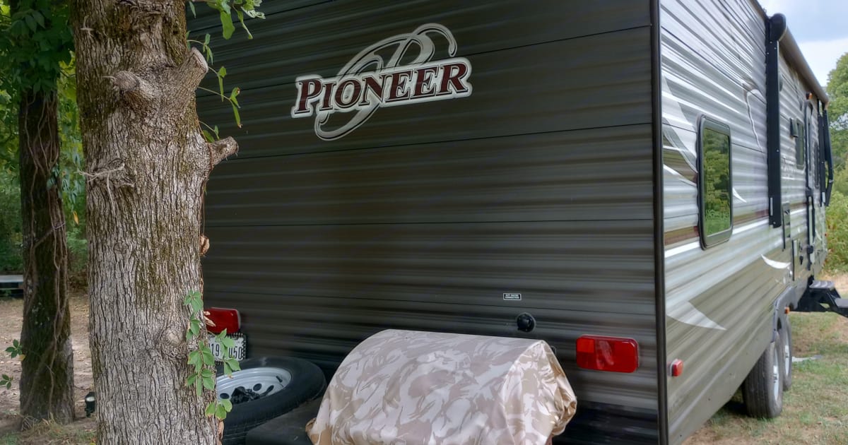 2017 Heartland RVs Pioneer Travel trailer Rental in Tyler, TX Outdoorsy