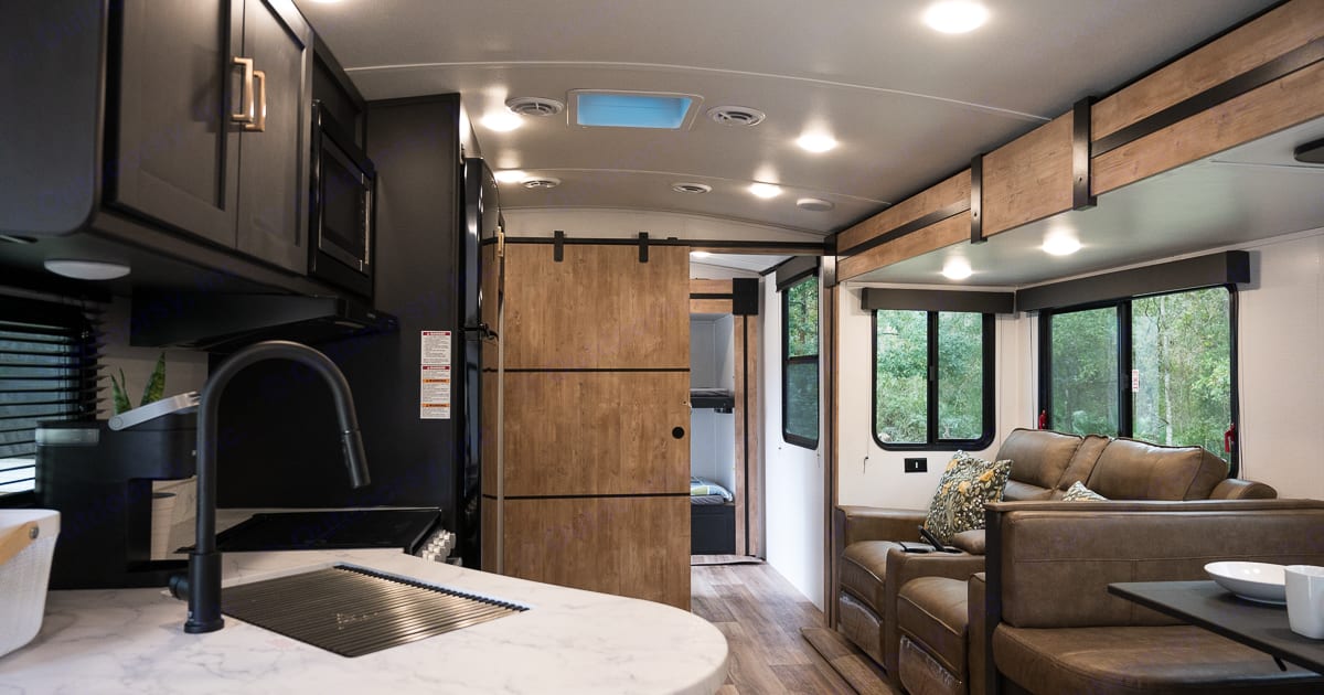 2022 Keystone RV Outback UltraLite Travel trailer Rental in St