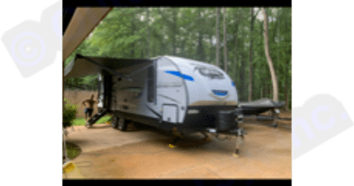 2021 Forest River Cherokee Alpha Wolf Travel trailer Rental in LaGrange