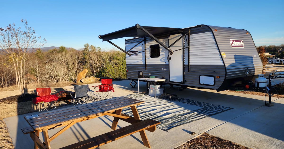 Photos 2023 Coleman Lantern Travel trailer Rental in Ooltewah, TN