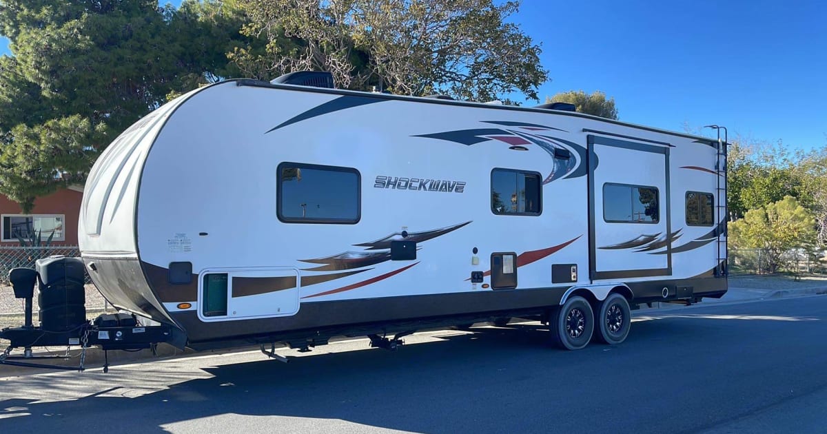 2019 Forest River Shockwave Travel trailer Rental in Yucca Valley, CA