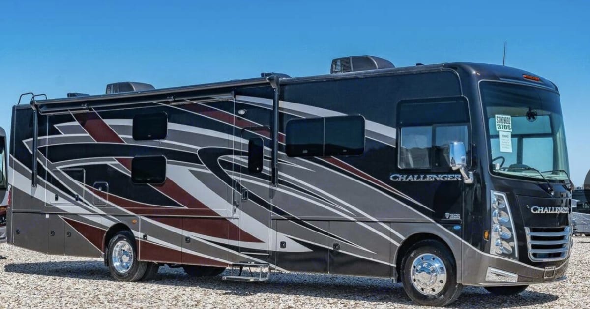 2019 Thor Motor Coach Challenger Class A Rental in Springdale, AR Outdoorsy