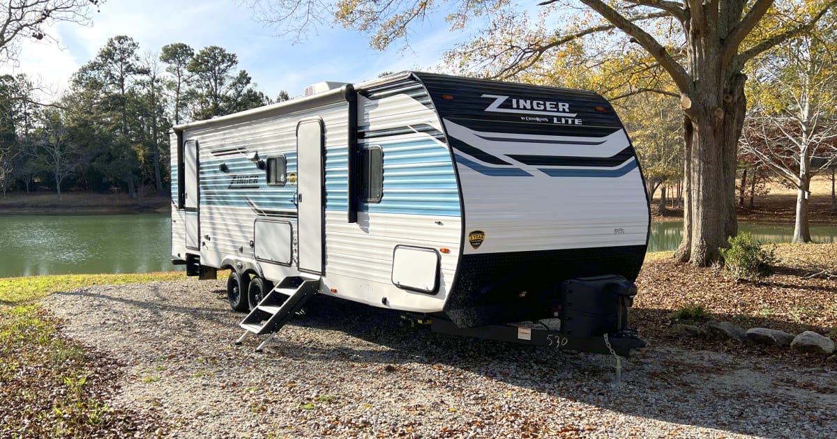 2023 Crossroads Zinger Travel trailer Rental in McDonough, GA Outdoorsy