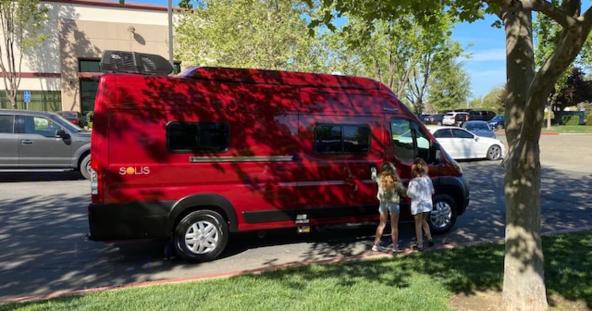 2023 Winnebago Winnebago Camper van Rental in Folsom, CA Outdoorsy