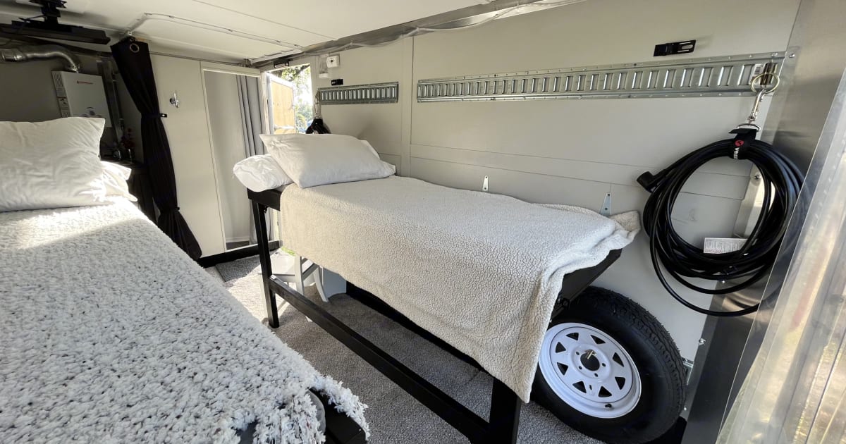 2017 RC Trailers RWT 7x14TA2 Toy hauler Rental in Zephyrhills, FL