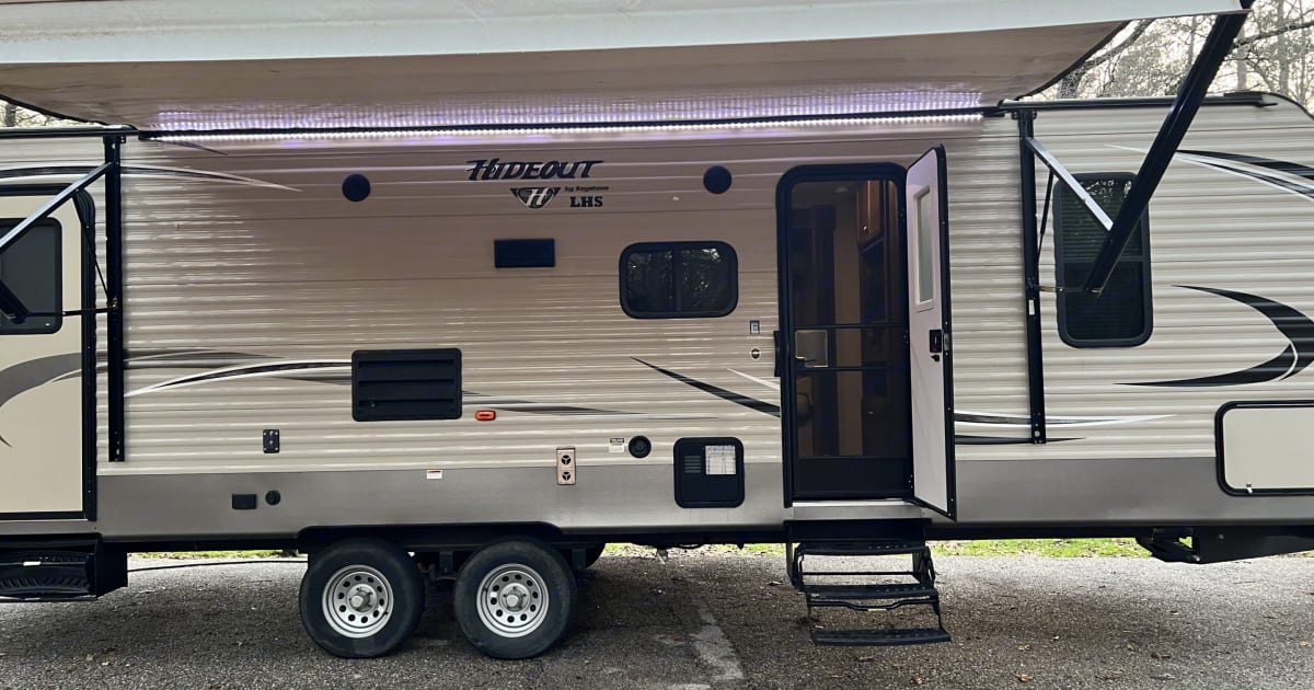 2018 Keystone RV Hideout LHS Travel trailer Rental in Kingwood, TX