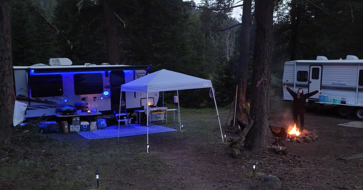 2021 Forest River Cherokee Grey Wolf Toy hauler Rental in TIETON, WA