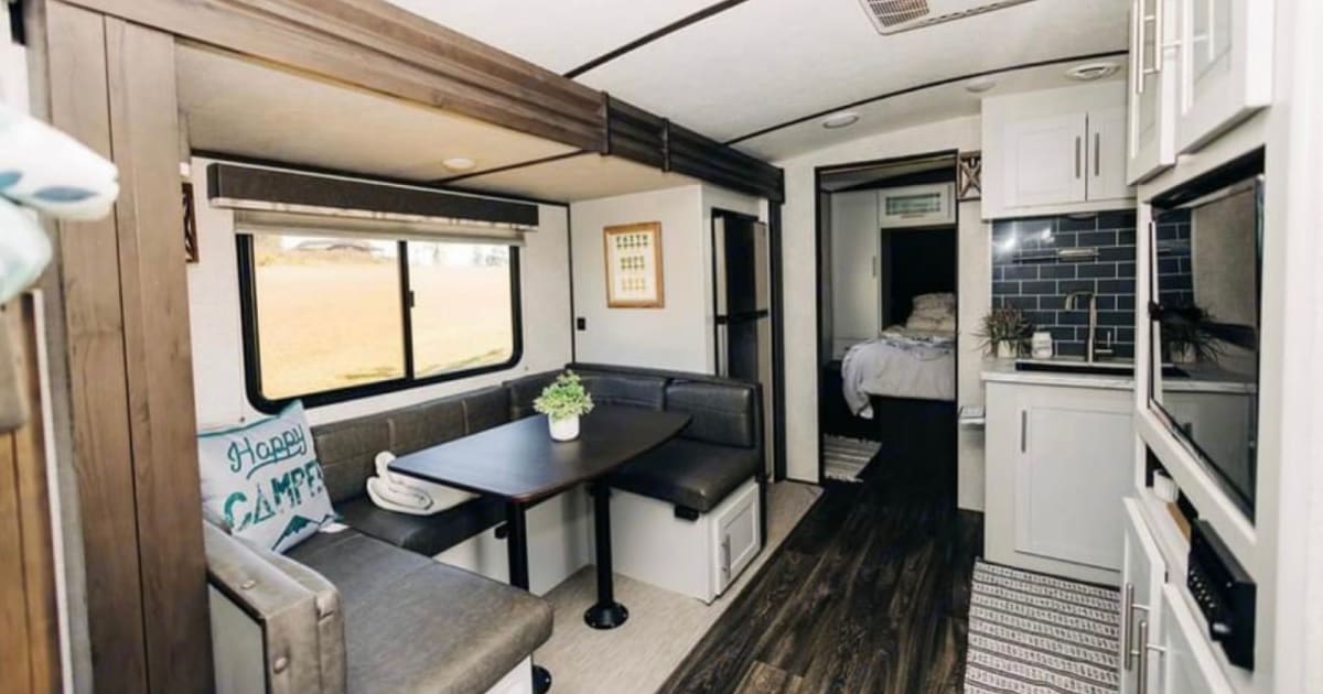 2021 Keystone Bullet Premier Travel trailer Rental in Williamsburg, VA
