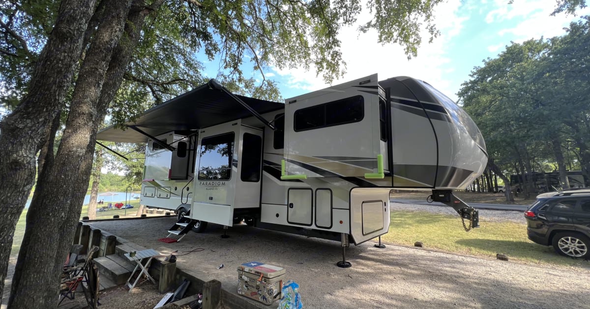 2022 Alliance Paradigm Truck Camper Rental in Flower Mound, TX Outdoorsy
