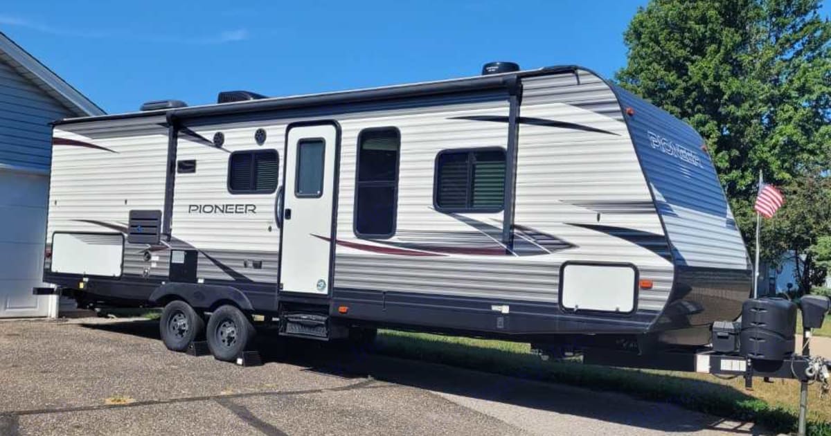 2020 Heartland RVs Pioneer Travel trailer Rental in Coon Rapids, MN