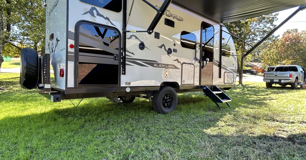 2022 Forest River Cherokee Wolf Pup Black Label Travel trailer Rental