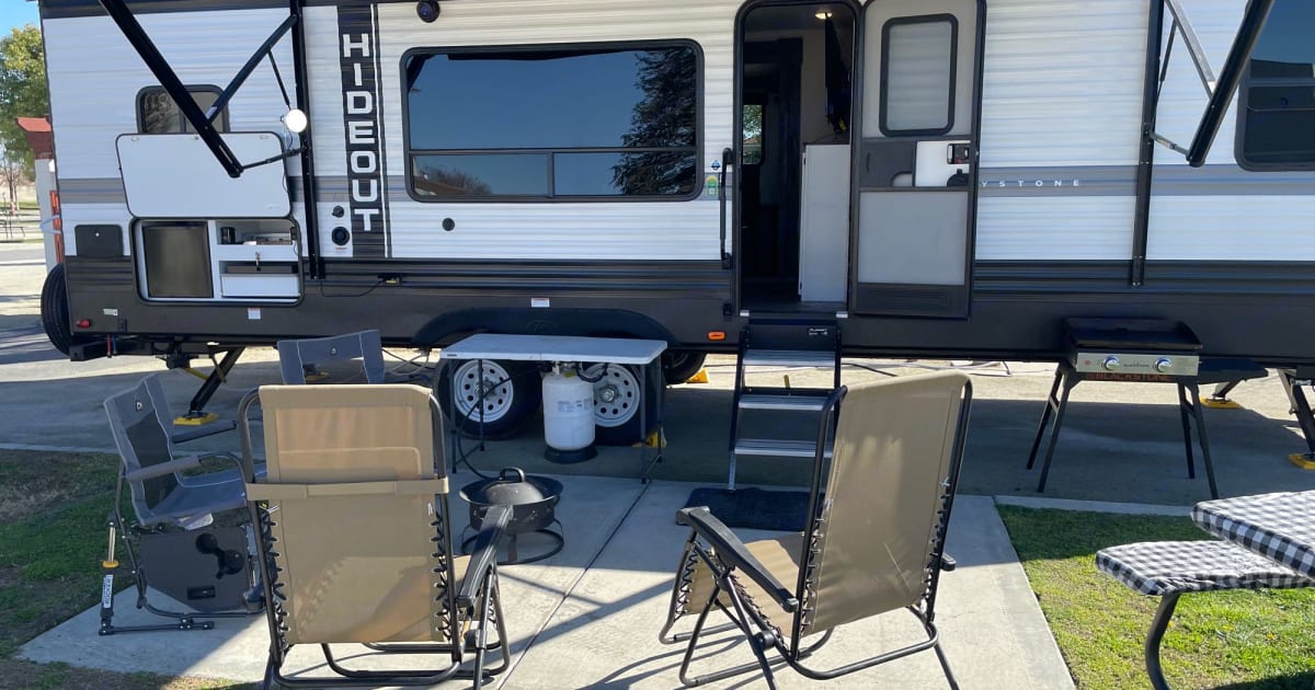 2022 Keystone RV Hideout Caravane Rental in Grover Beach, CA Outdoorsy