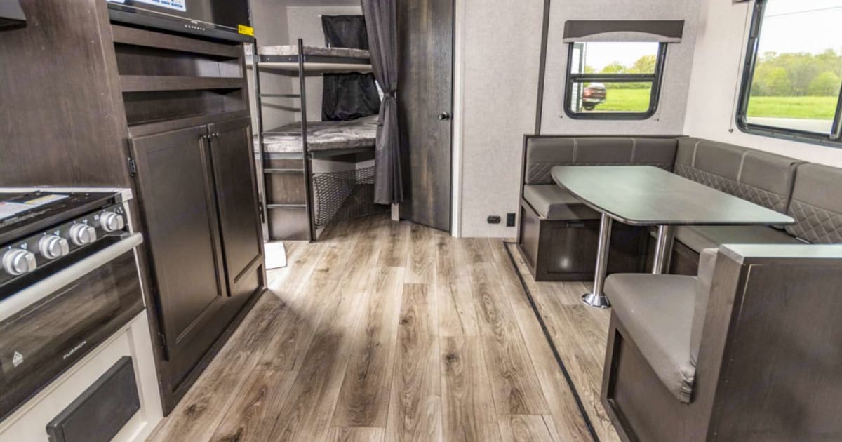2022 Highland Ridge RV Range Lite Travel trailer Rental in Fontana, CA