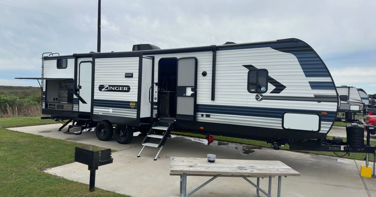 2023 Crossroads Zinger Travel trailer Rental in ster, TX Outdoorsy