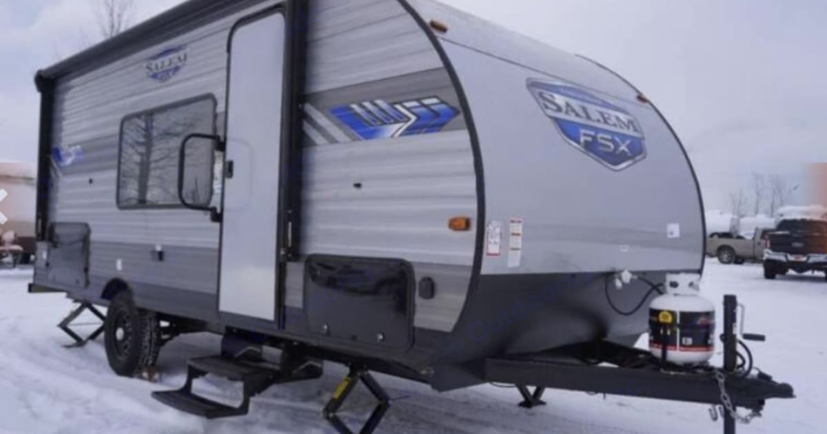 2022 Forest River Salem FSX Travel trailer Rental in Wasilla, AK