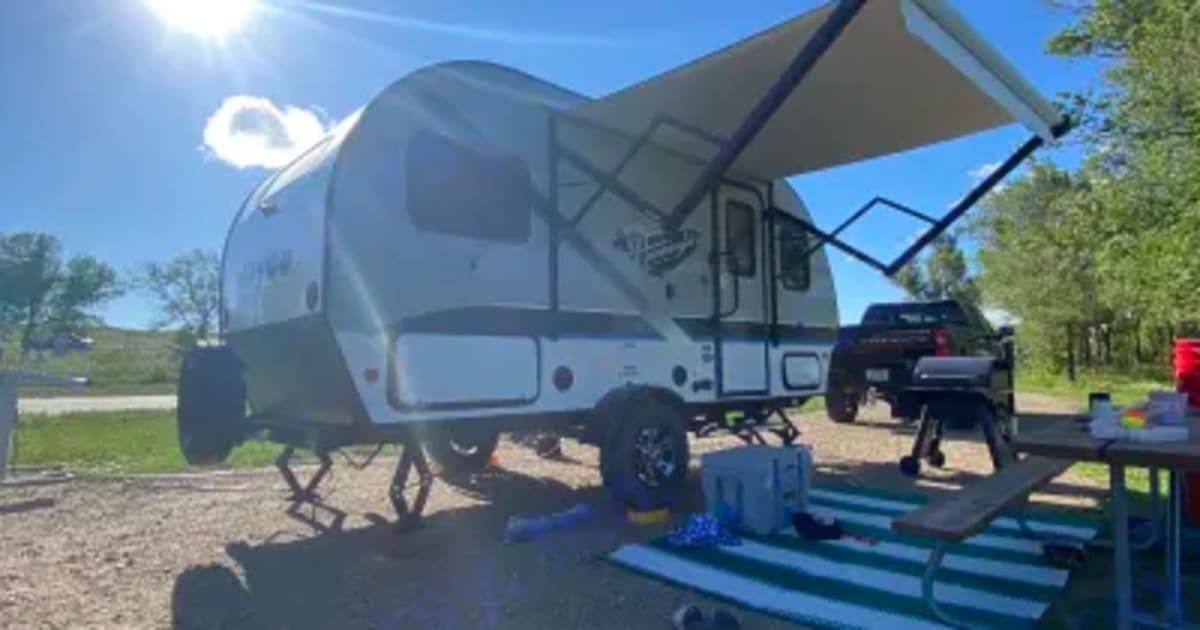 2018 Jayco Hummingbird Baja Edition Travel trailer Rental in Williston