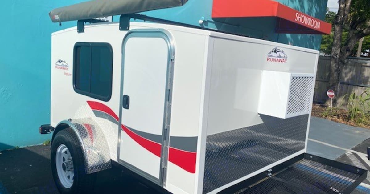 2022 Runaway Campers Range Runner Travel trailer Rental in FORT