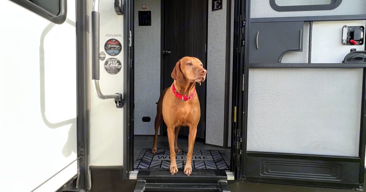 2021 Dutchmen Kodiak Ultimate Travel trailer Rental in Weatherford, TX