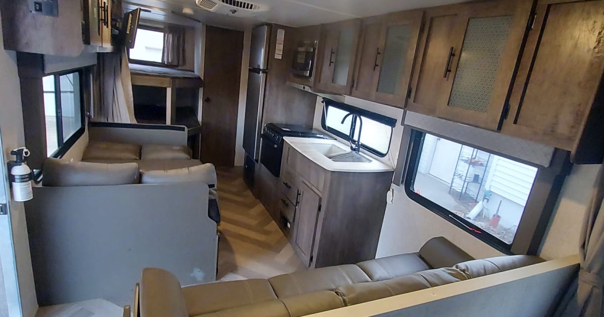 2021 Forest River Salem Cruise Lite Travel trailer Rental in Richwood