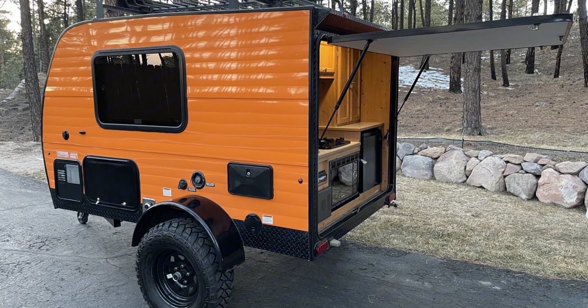 2018 Sunset Park RV SunRay Travel trailer Rental in Las Vegas, NV