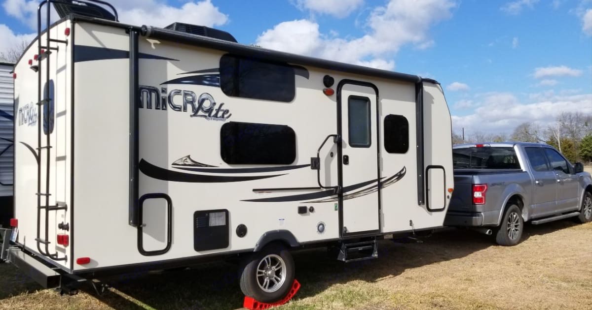 2016 Forest River Flagstaff Micro Lite Travel trailer Rental in