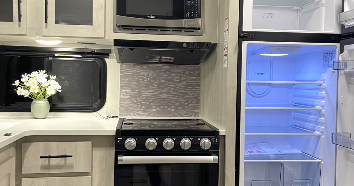 2023 Forest River Wildcat Travel trailer Rental in Everett, WA Outdoorsy