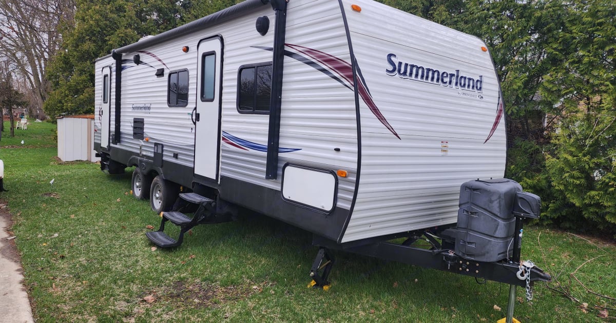 2015 Springdale Summerland Travel trailer Rental in Oconto, WI Outdoorsy