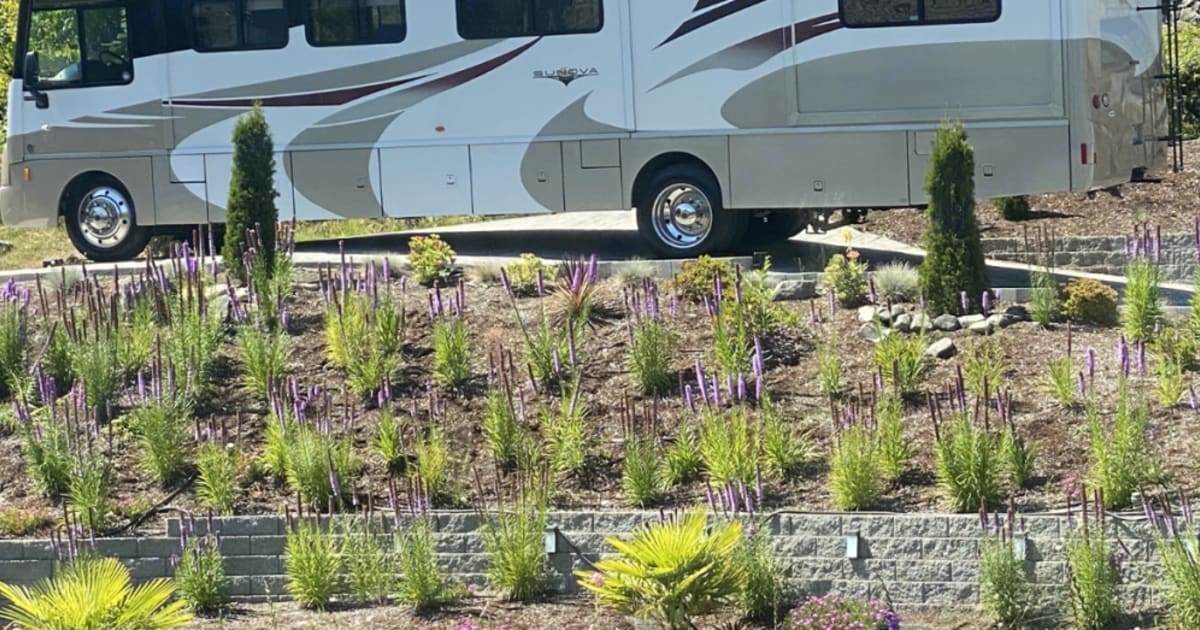 2011 Itasca Sunova Class A Rental in Allyn, WA Outdoorsy