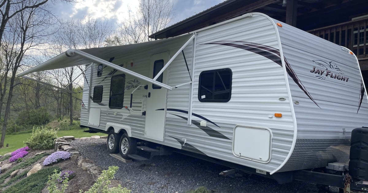 2013 Jayco Jay Flight Travel trailer Rental in Huntingdon, PA Outdoorsy