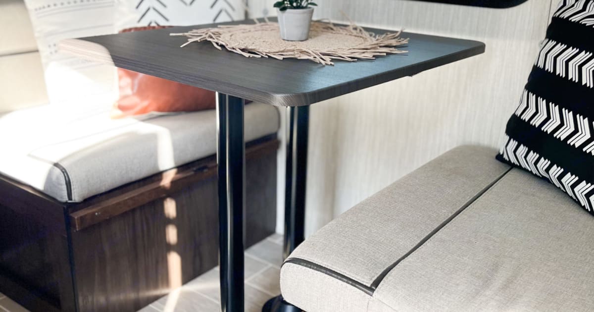 2021 Forest River Cherokee Wolf Pup Black Label Travel trailer Rental