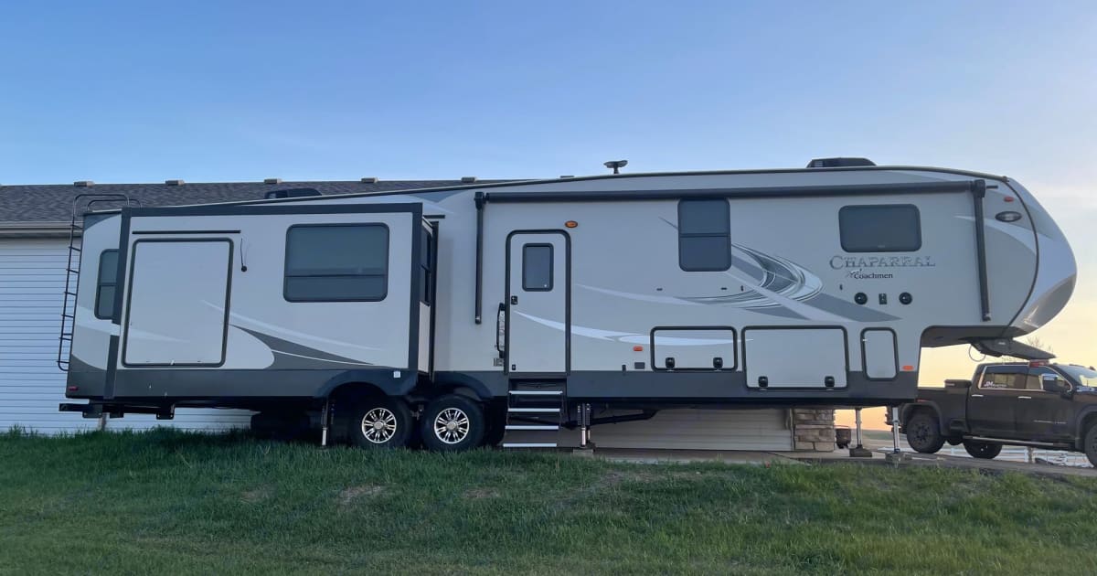 2019 Coachmen Chaparral Fifthwheel Rental in Bismarck, ND Outdoorsy
