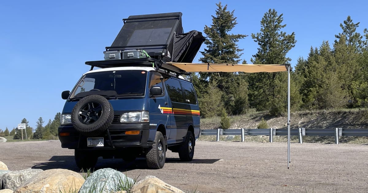1996 Toyota Dreamseeker Hitop Safari Camper van Rental in Kalispell