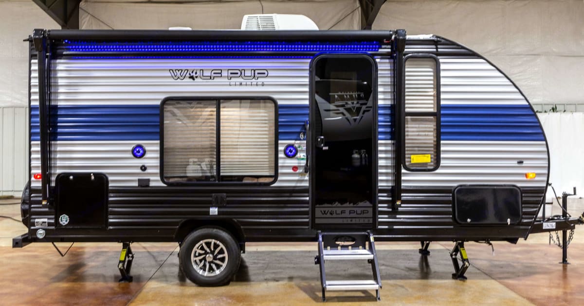 2023 Forest River Cherokee Wolf Pup 16FQ Travel trailer Rental in